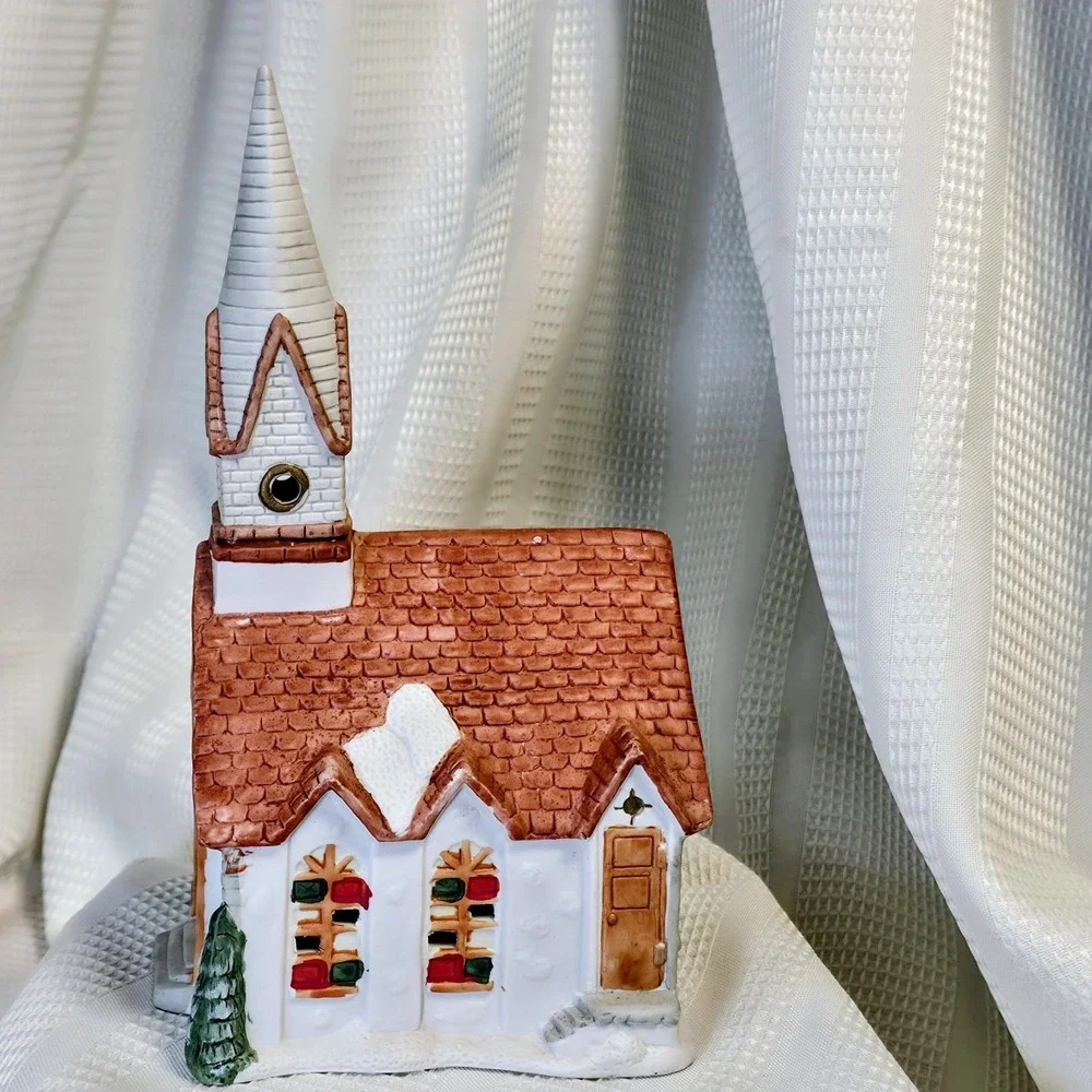 1991 DICKENSVILLE‎ Hand Painted Church Collectable Village Porcelain